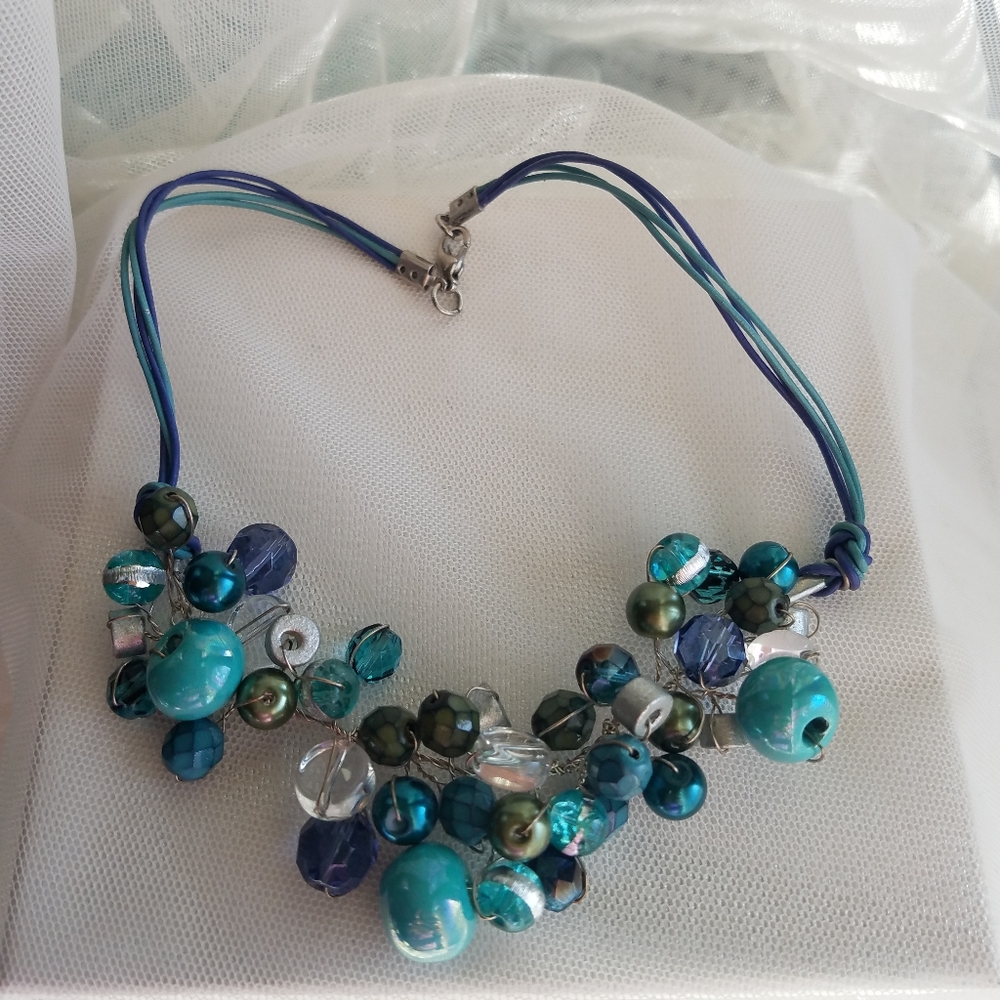 Turquoise Blue Ceramic Bead & Crystal Mixed Media Beaded Necklace Handmade NEW - Picture 6 of 17